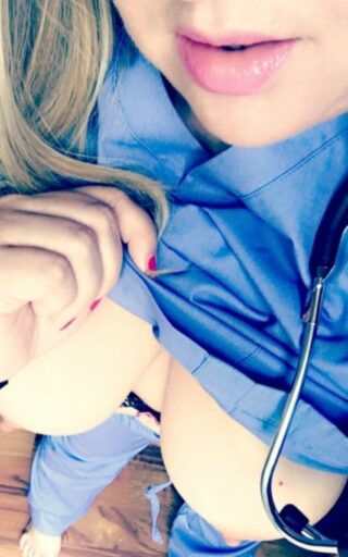 cropped-nurses-28.jpg